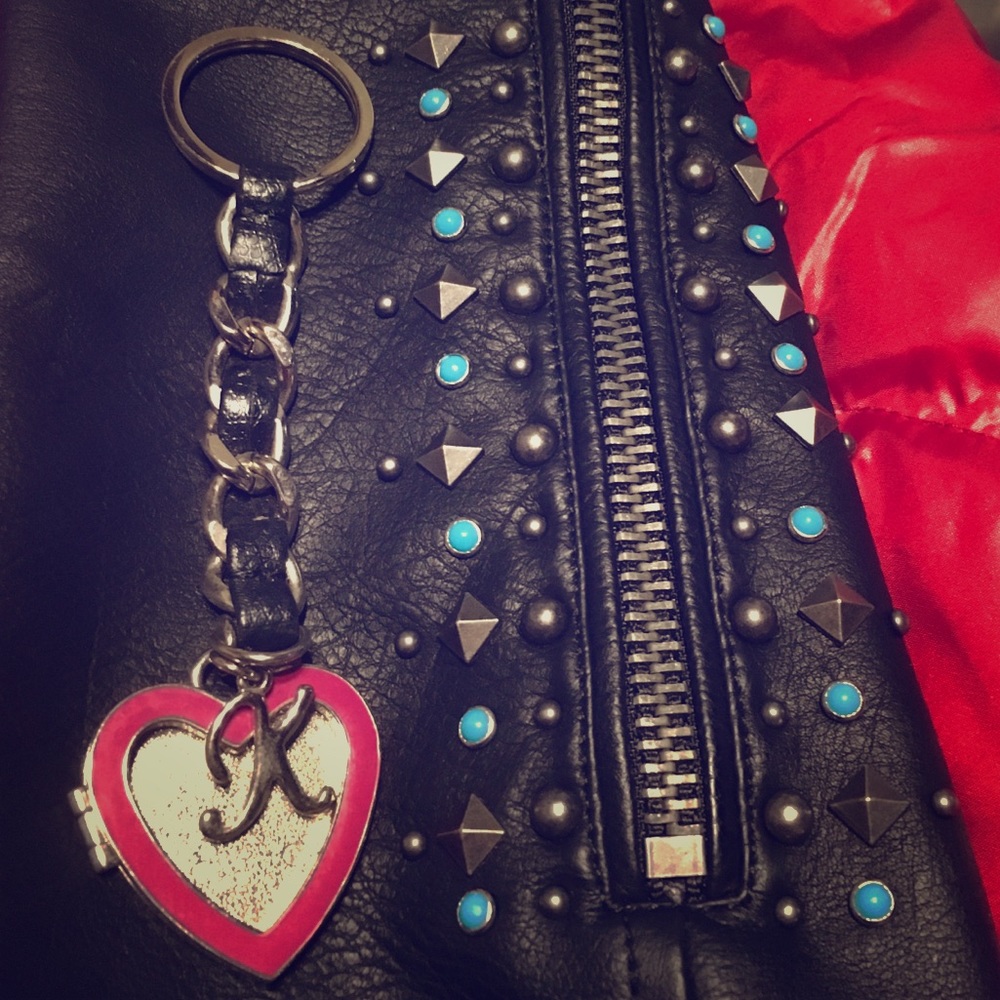 𝒦 Monogram locket keychain 🗝